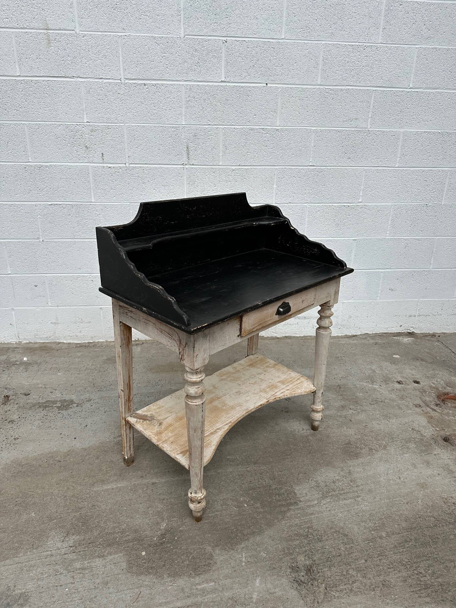 Hairdresser, early 20th century