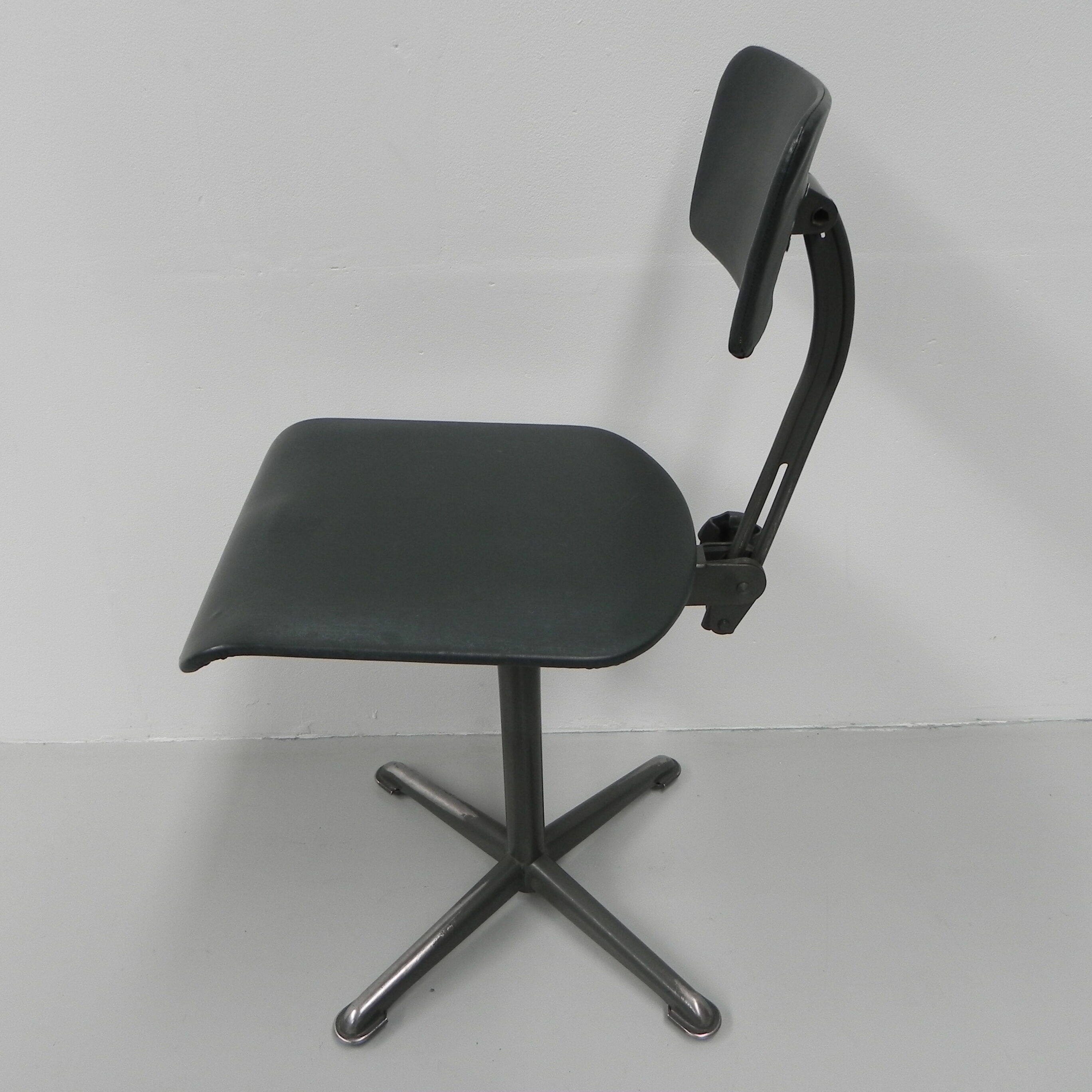 Studio chair, architect's chair Ahrend de Cirkel