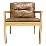 SCANDINAVIAN DESIGN LEATHER ARMCHAIR “BERNT PETERSEN” 1960.