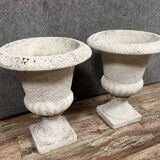 Pair of large Medici vases in reconstituted stone, early 20th century