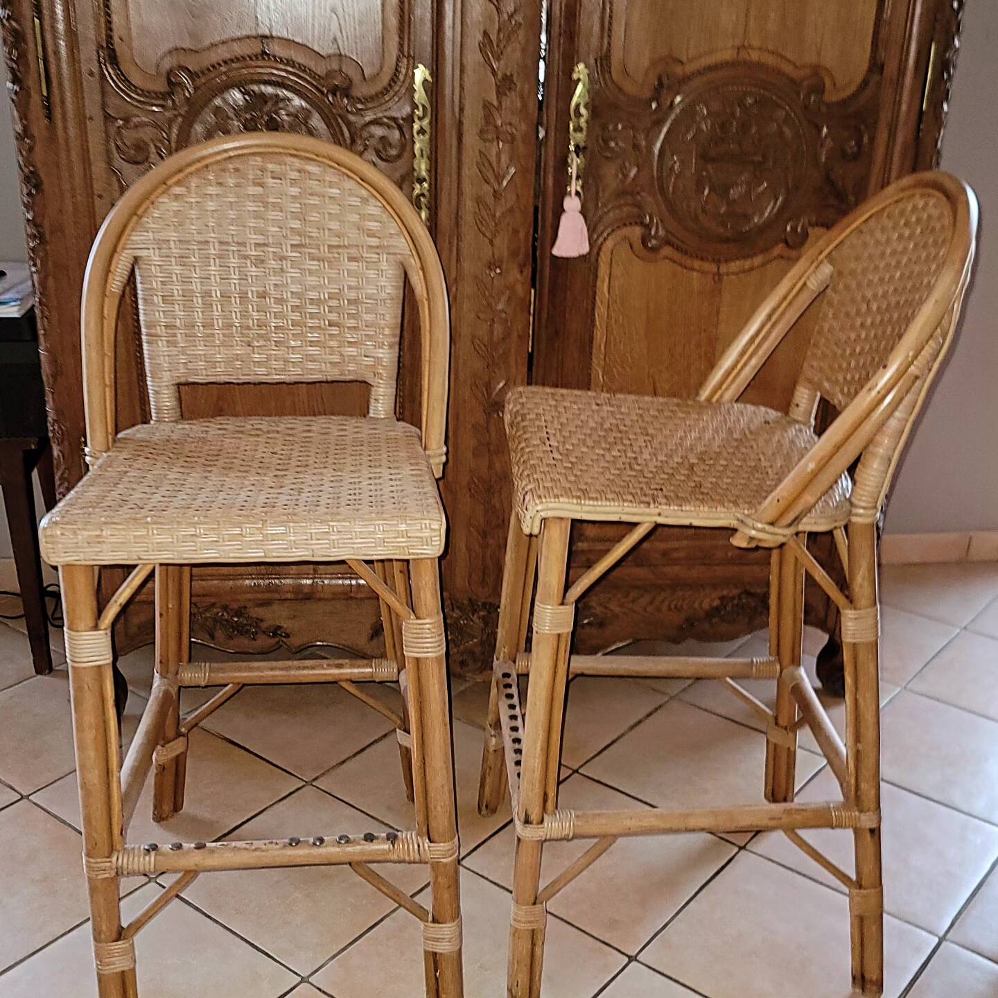 Tabourets de bar rotin vintage