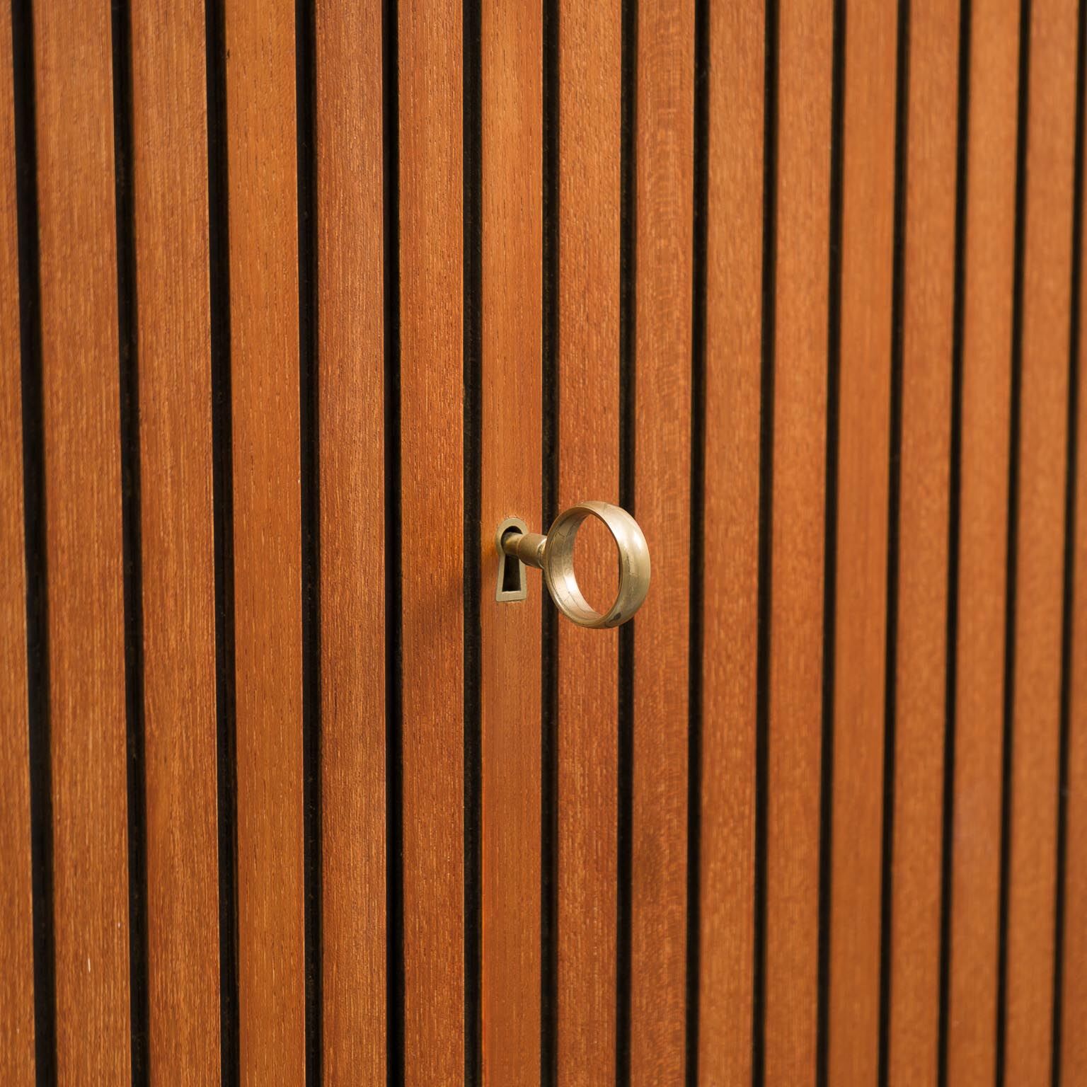 Enfilade teck, portes striées, restauré, 184cm
