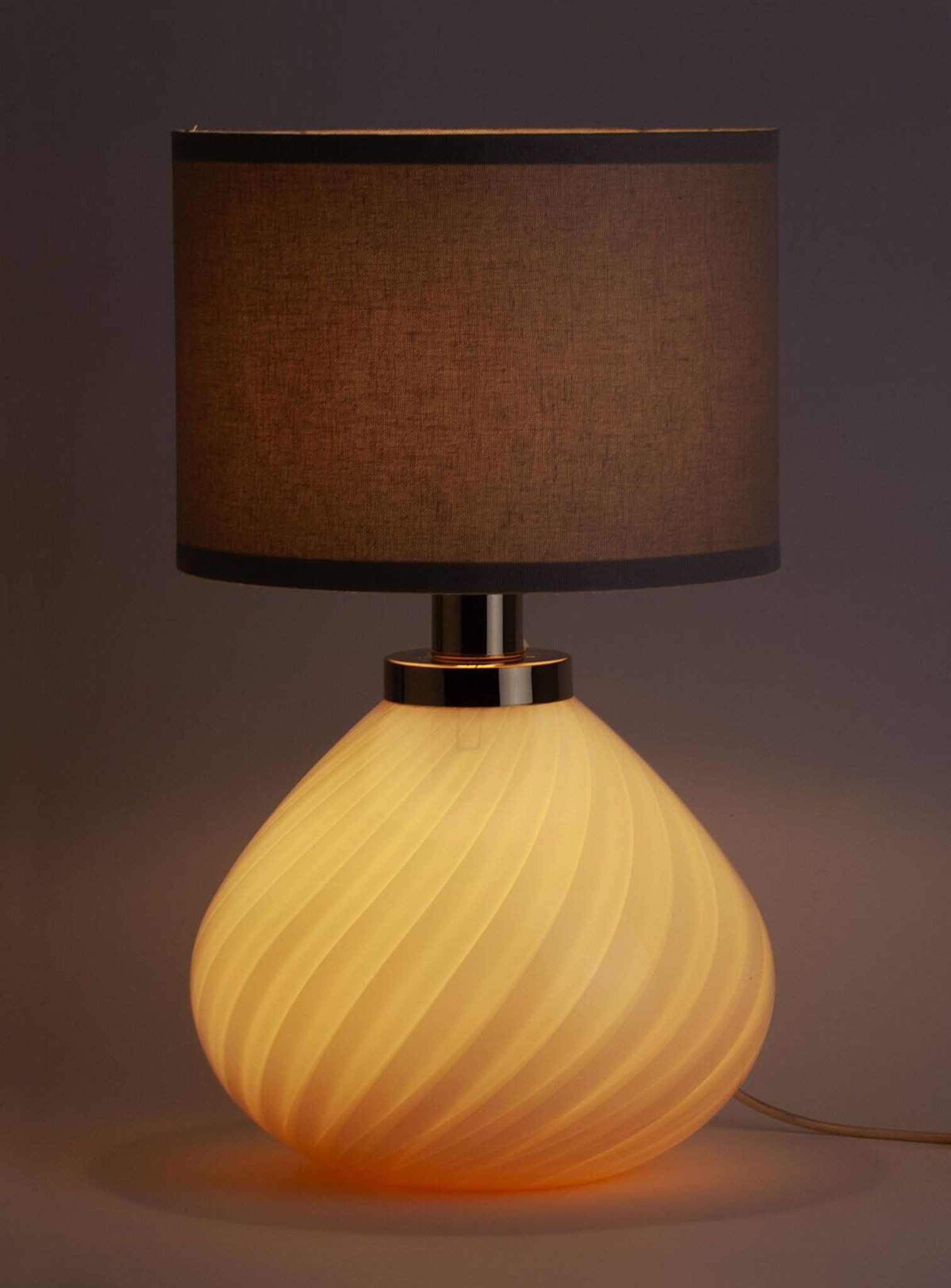 Grande lampe en verre de Murano rose
