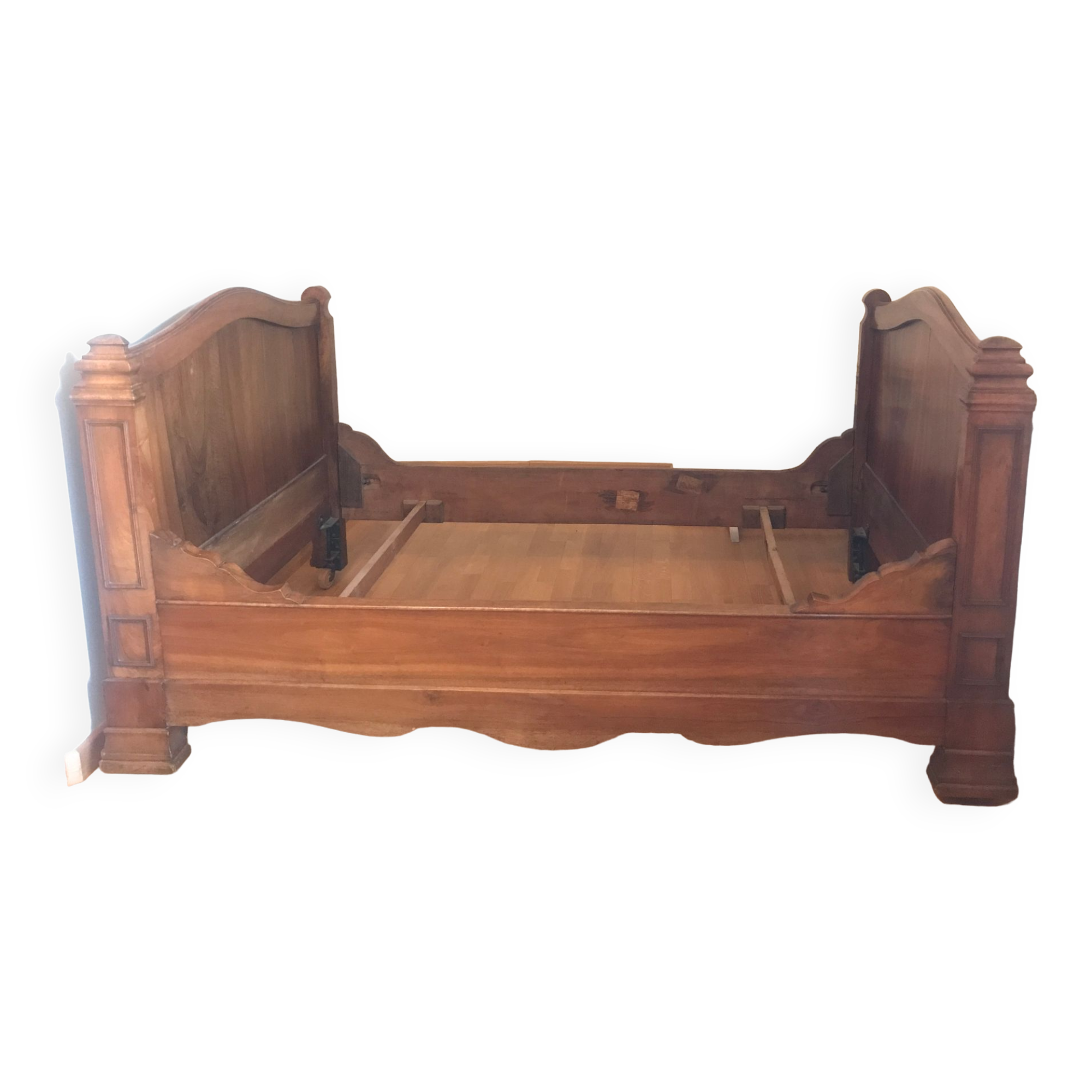 Walnut boat bed