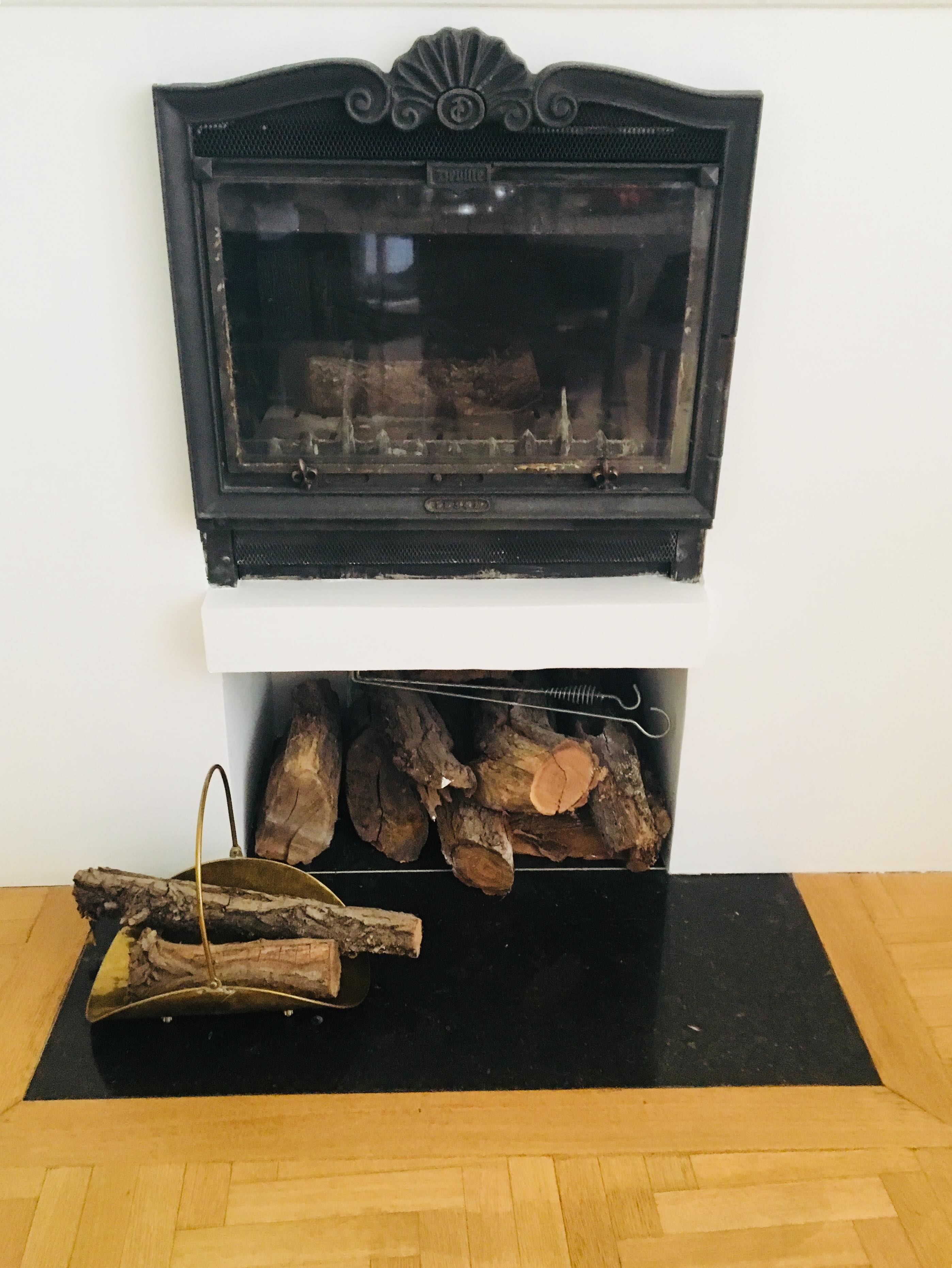 Log holder basket for brass fireplace