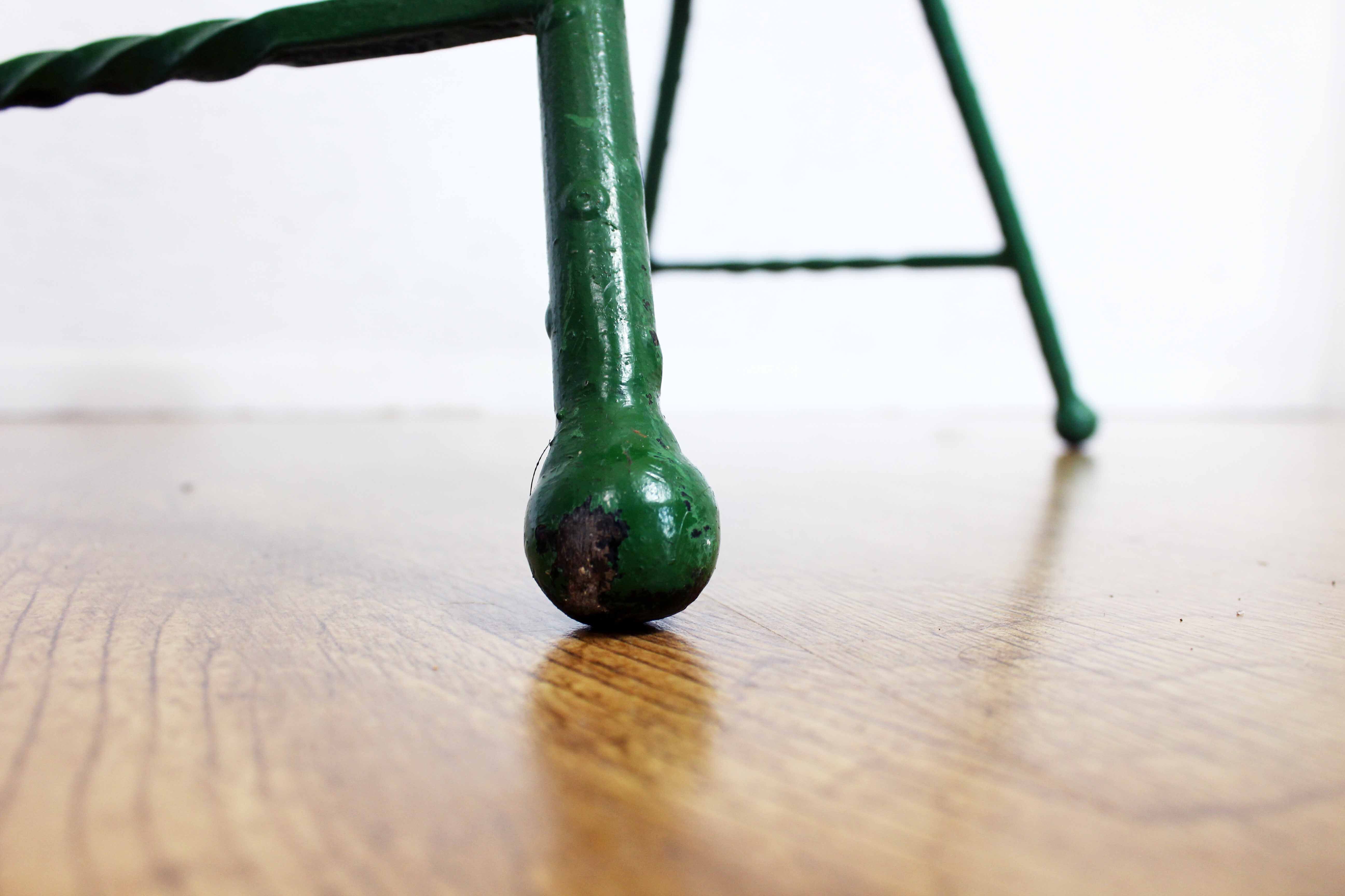 Vintage plant holder