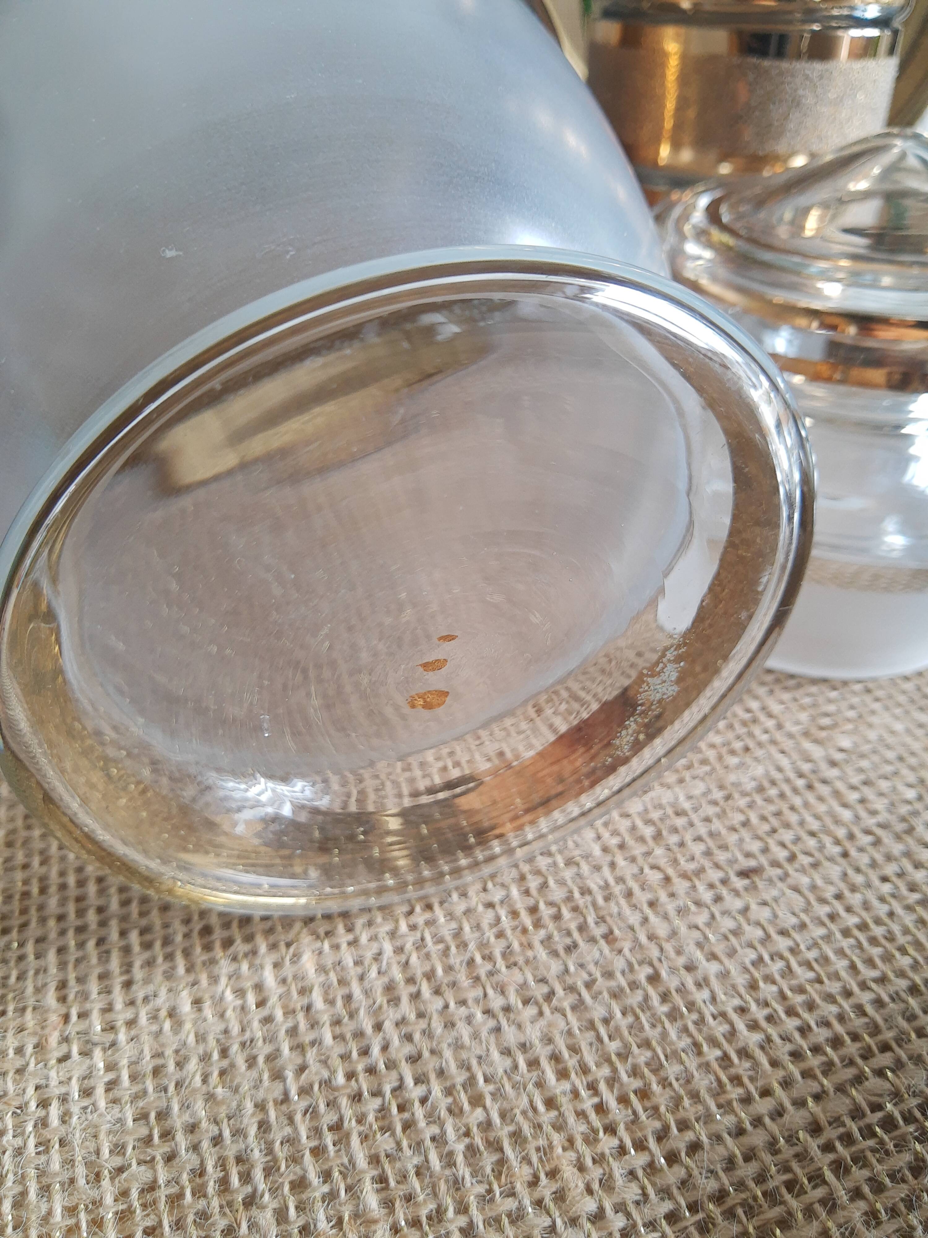 Carafe and 5 glasses set in art deco granite glass