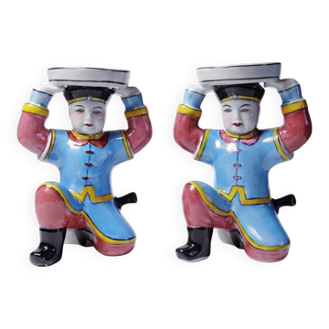 Paire de bougeoirs en porcelaine chinoise peinte à la main, années 1950-1970