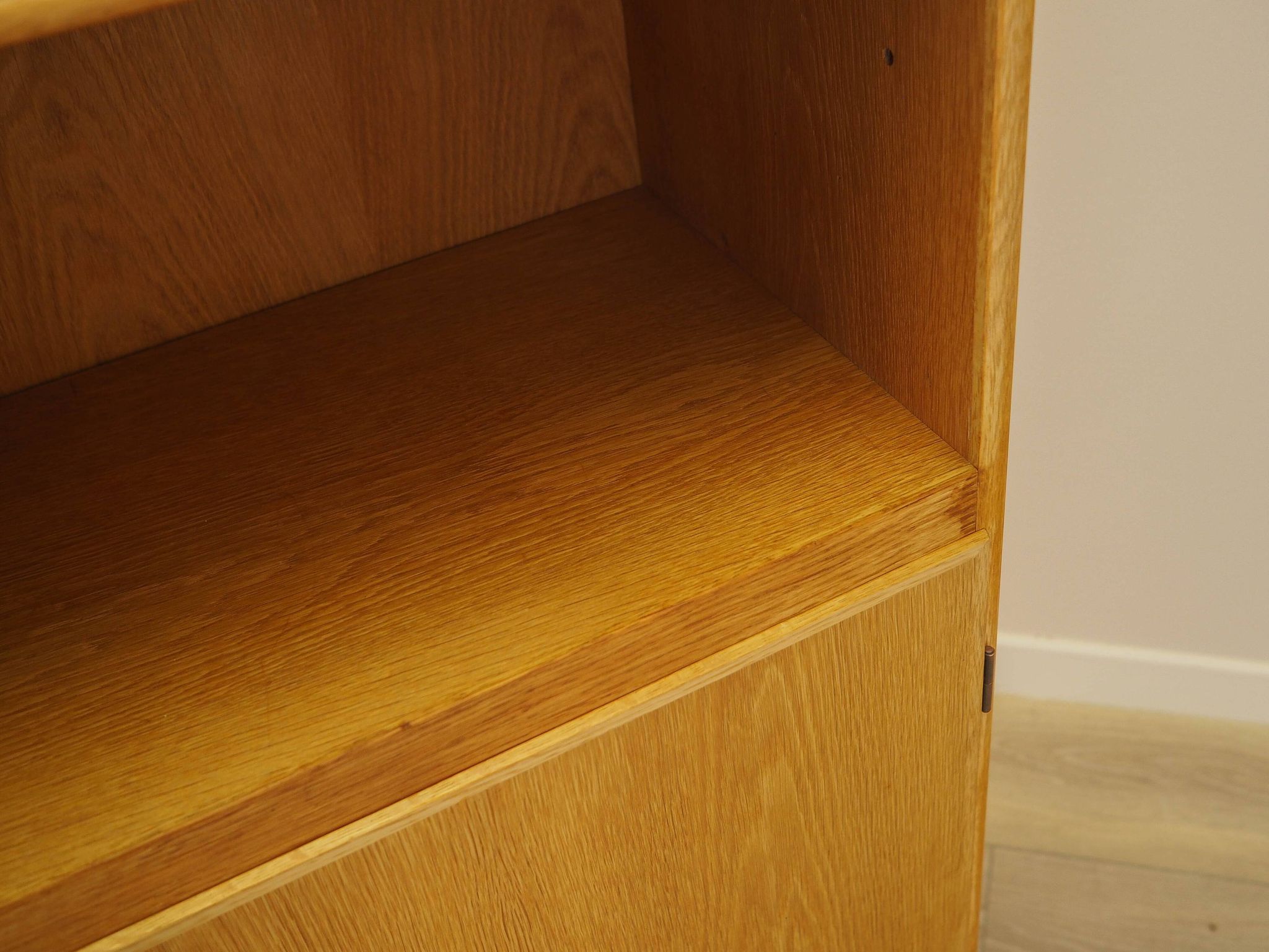 Ash wood bookcase, Danish design, 1960s, designer: Børge Mogensen