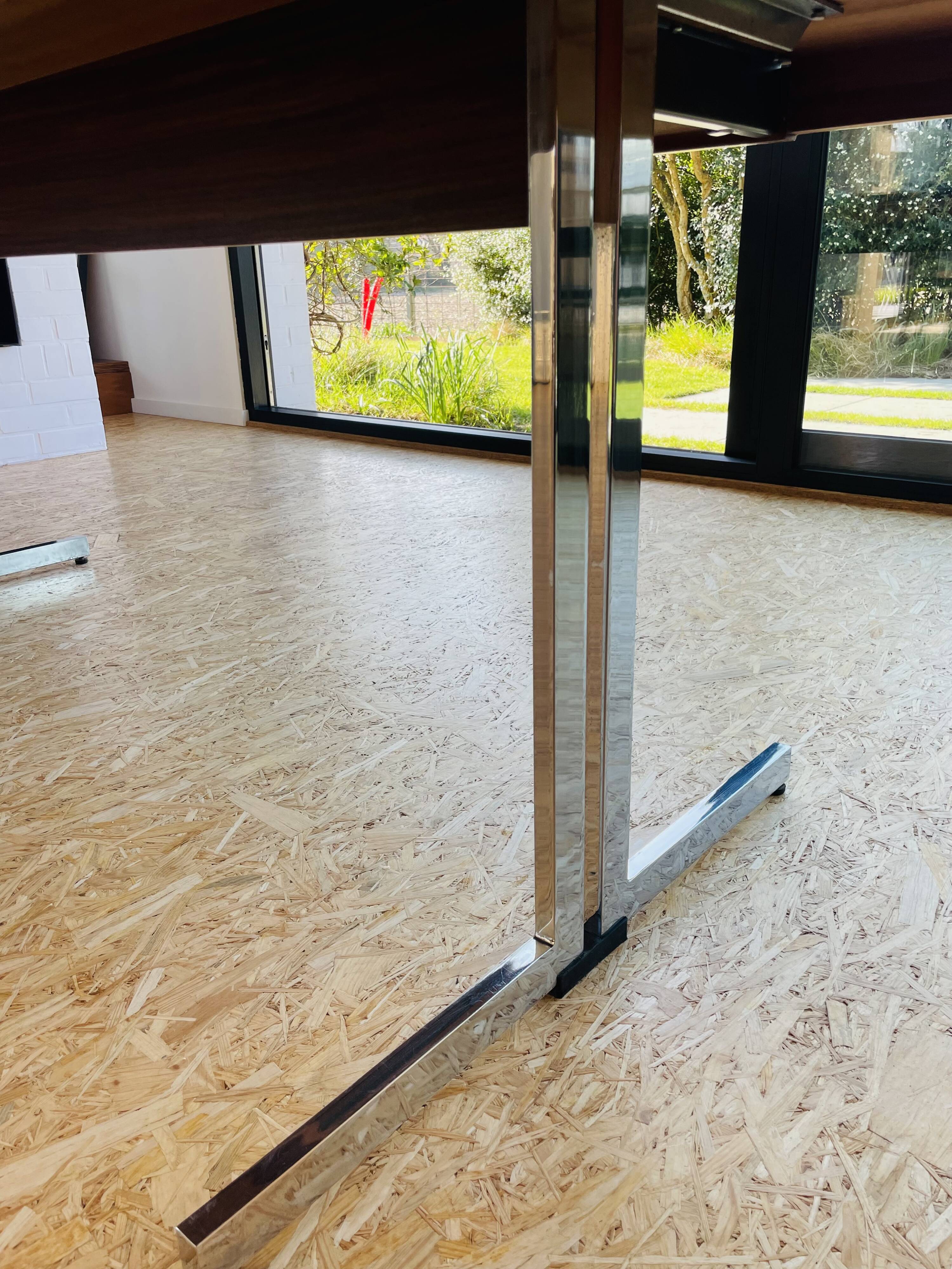 Desk that can serve as a dining table.