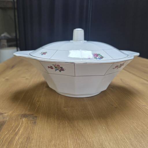 Soup tureen Digoin Sarreguemines Prado