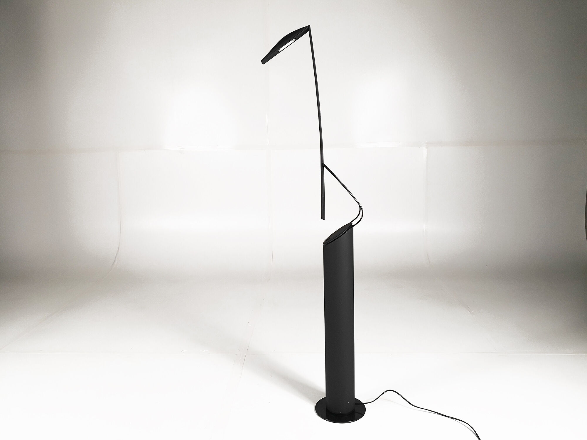 "Dove" reading floor lamp, Mario Barbaglia and Marco Colombo for PAF STUDIO, C.1980