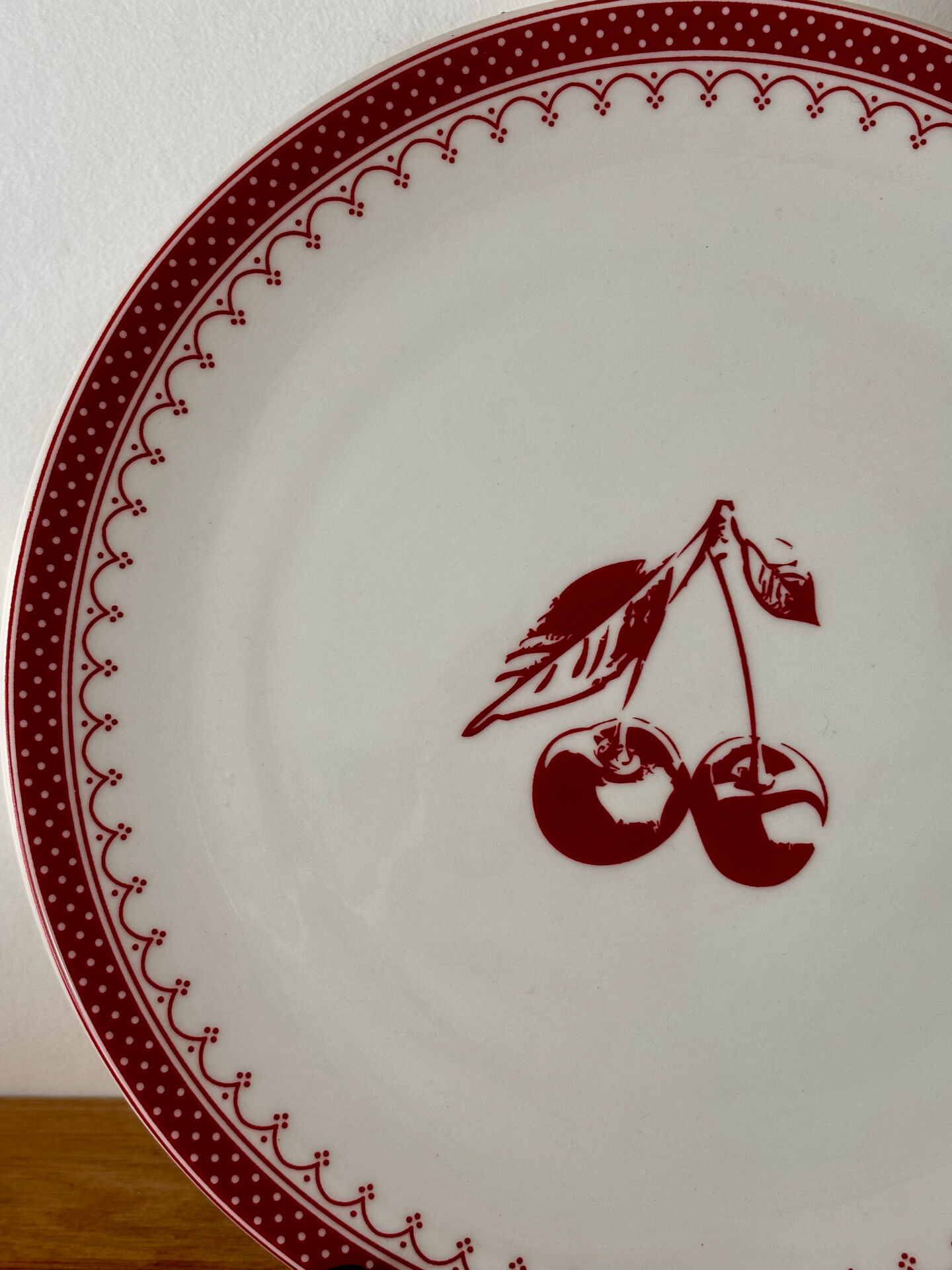 Royal Boch cherry plate
