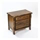 Commode à trois tiroirs en orme teinté