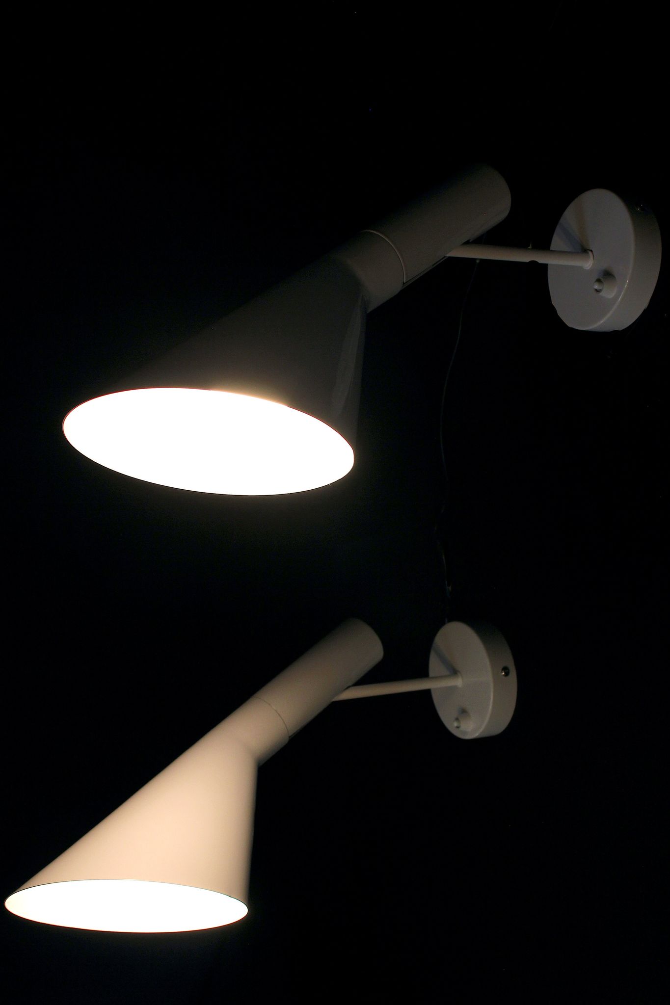 Wall lamp "Aj" by Arne Jacobsen