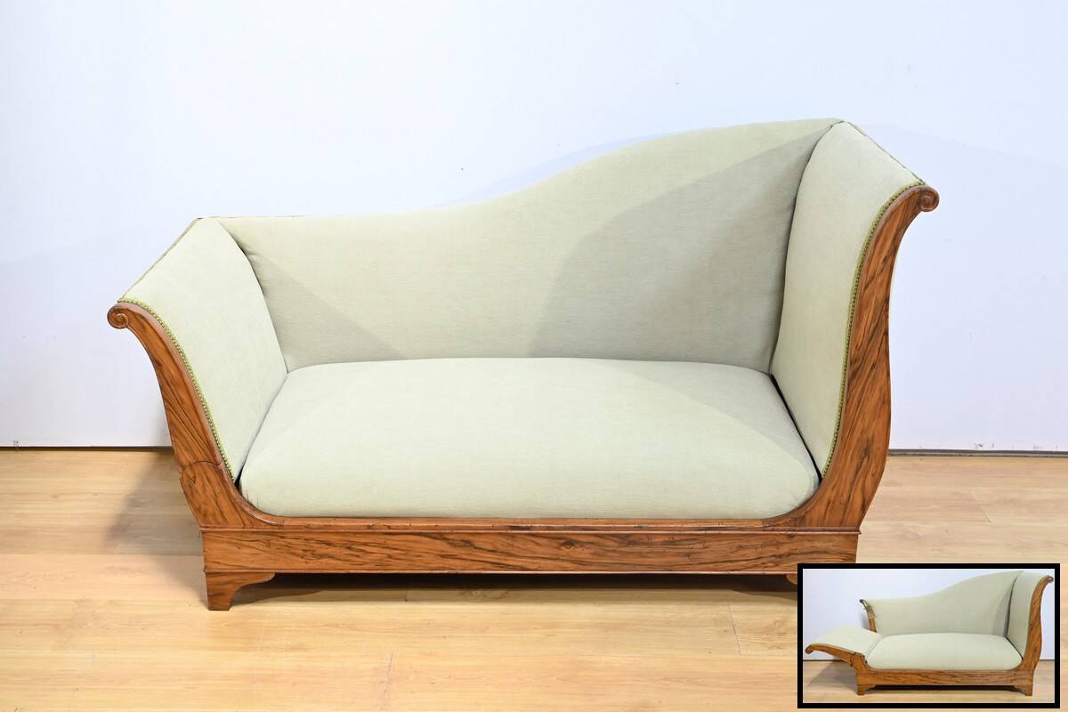 Meridian with a Solid Walnut Frame, Restoration Period – Early 19th Century