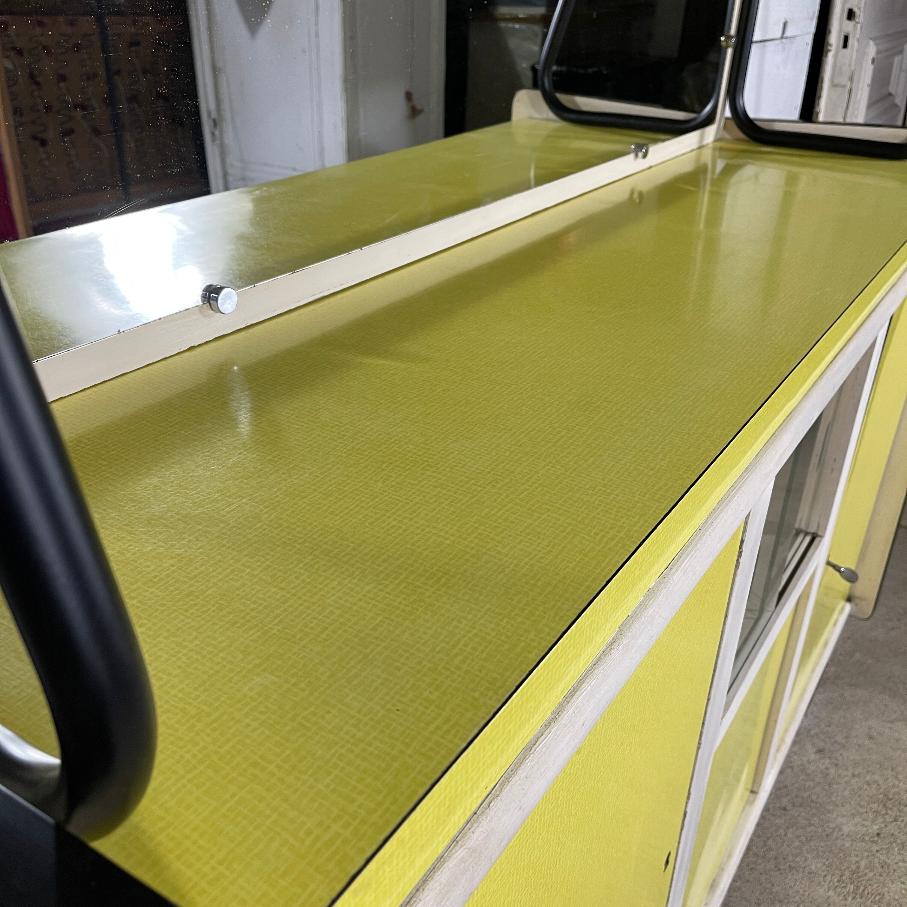 Yellow vintage kitchen furniture in Formica