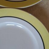 Six vintage dinner plates