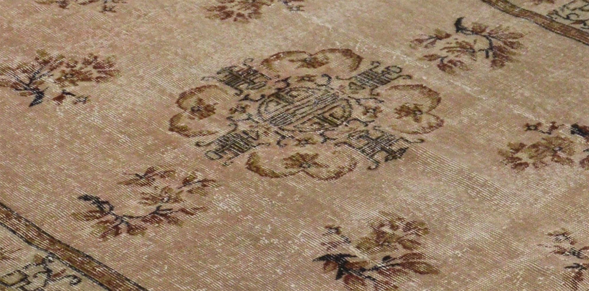 Anatolian handmade vintage rug 265 cm x 153 cm