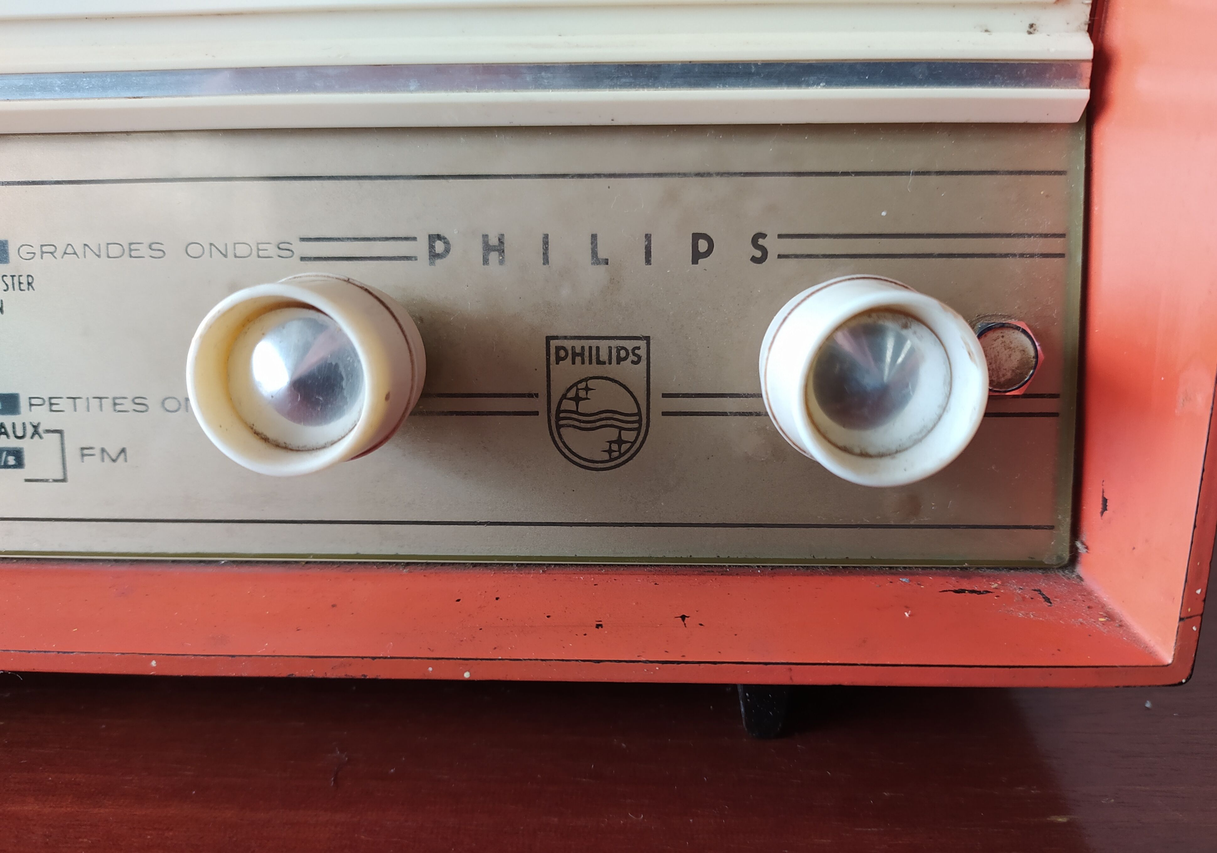 Philips vintage radio station