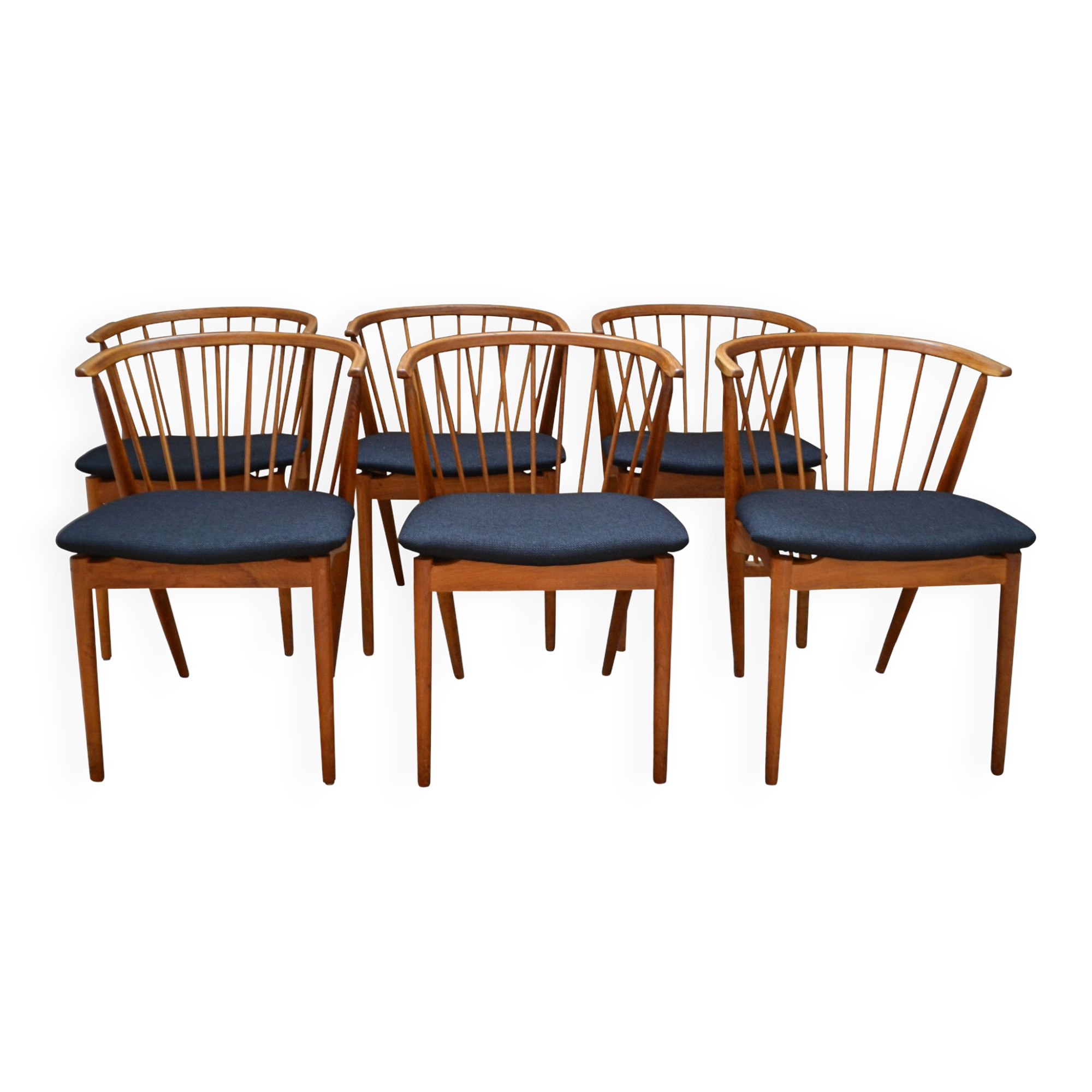 Vintage Danish design Helge Sibast nr.6 oak dining chairs