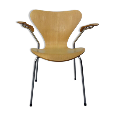 Danish 3207 Armchair by Arne Jacobsen for Fritz Hansen, 1991