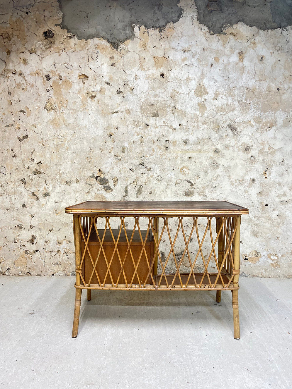 Bureau rotin