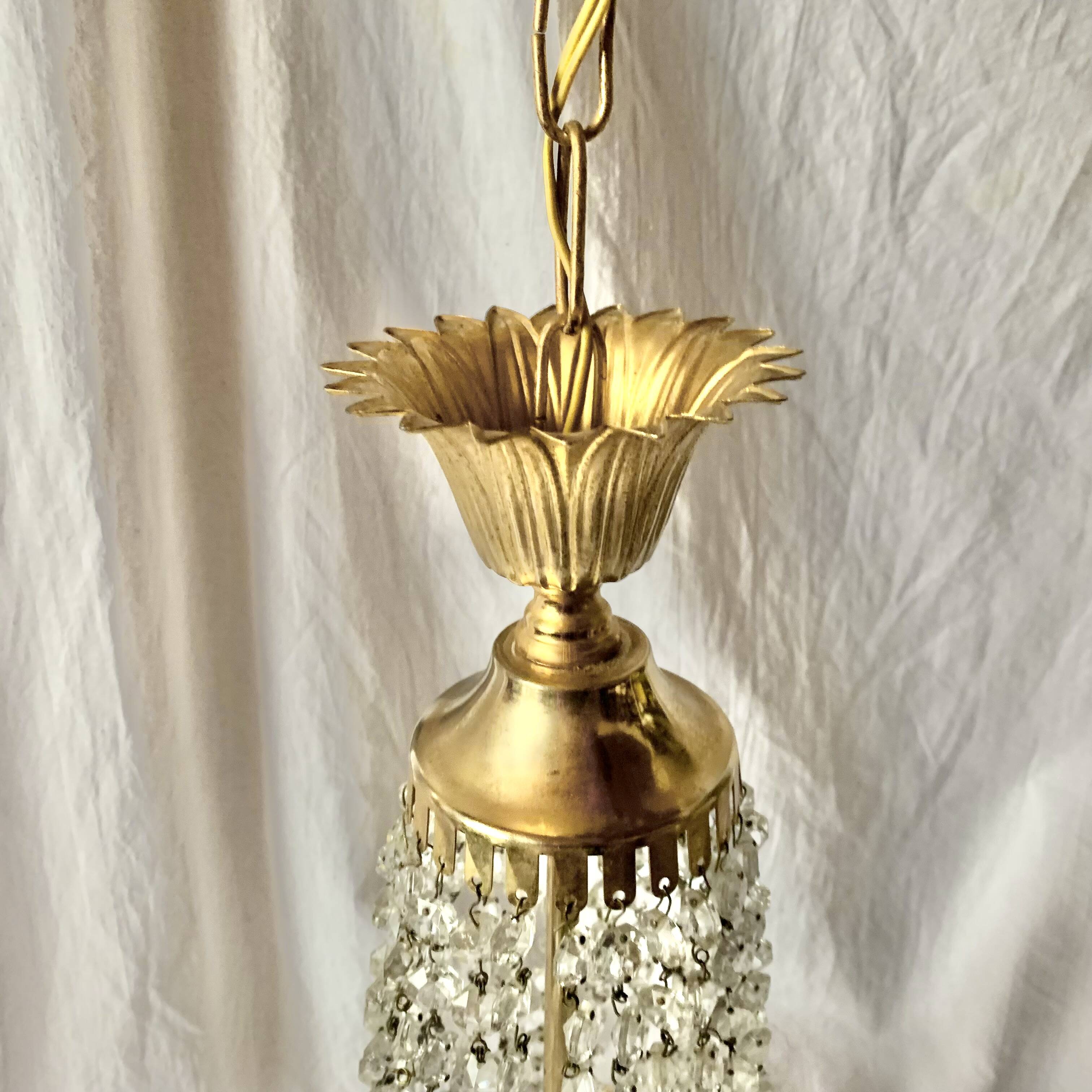 Hot air balloon pendant with glass tassels and gold frame