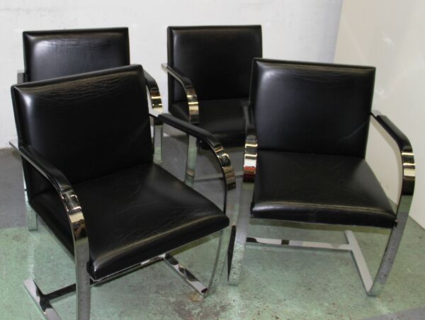 Suite de 4 fauteuils BRNO, Mies Van Der Rohe, Knoll