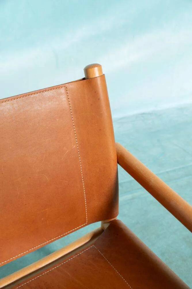 Danish safari chair in beech wood and leather from the 1970s.