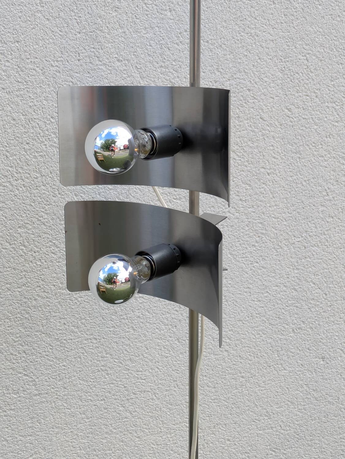 Lampadaire vintage métal brossé – années 70 – style Disderot / Reggian
