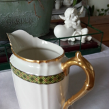 Cafetière et pot à lait vert et or style Empire