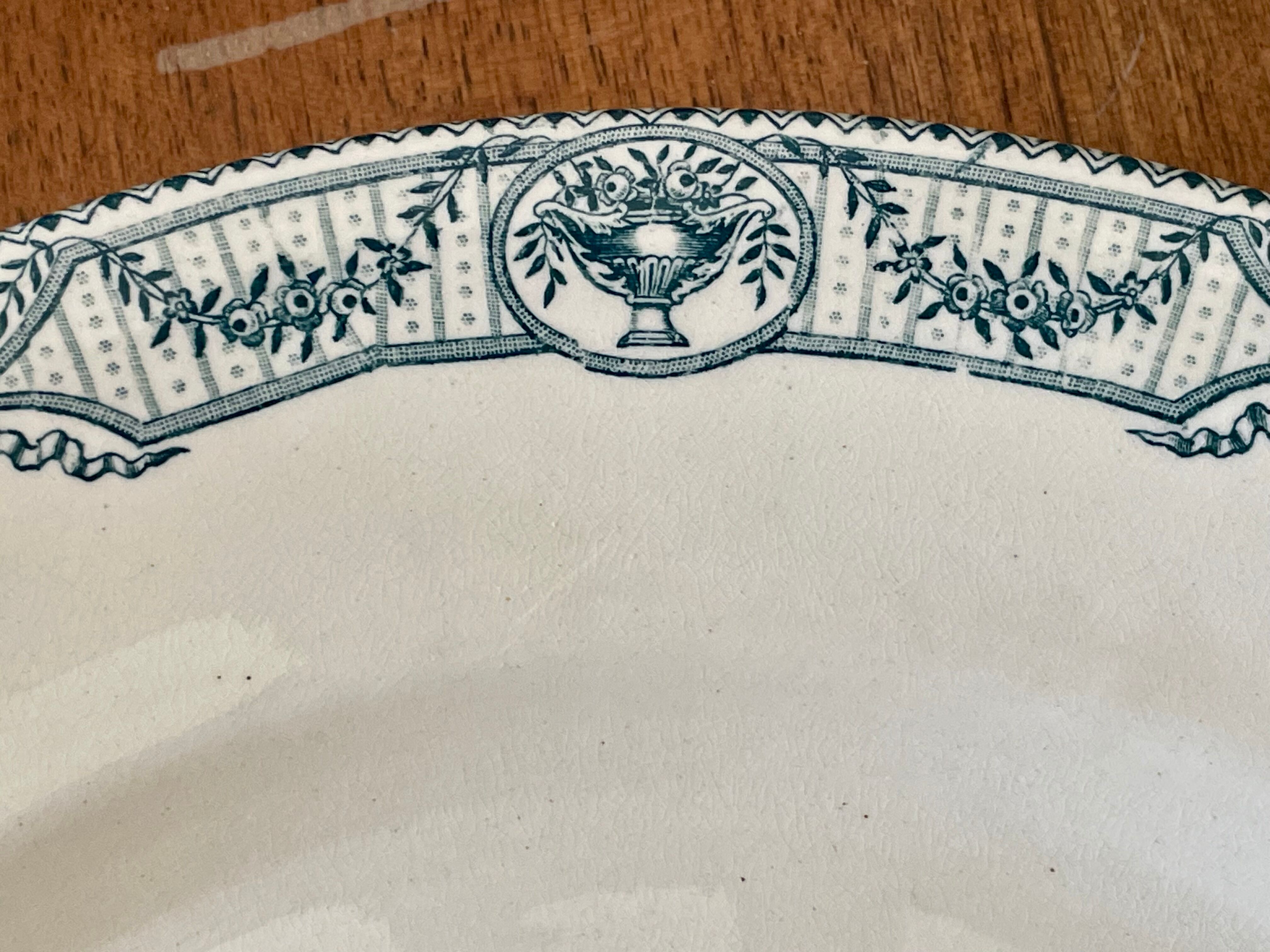 Lot of dishes iron earth Salins model directoire