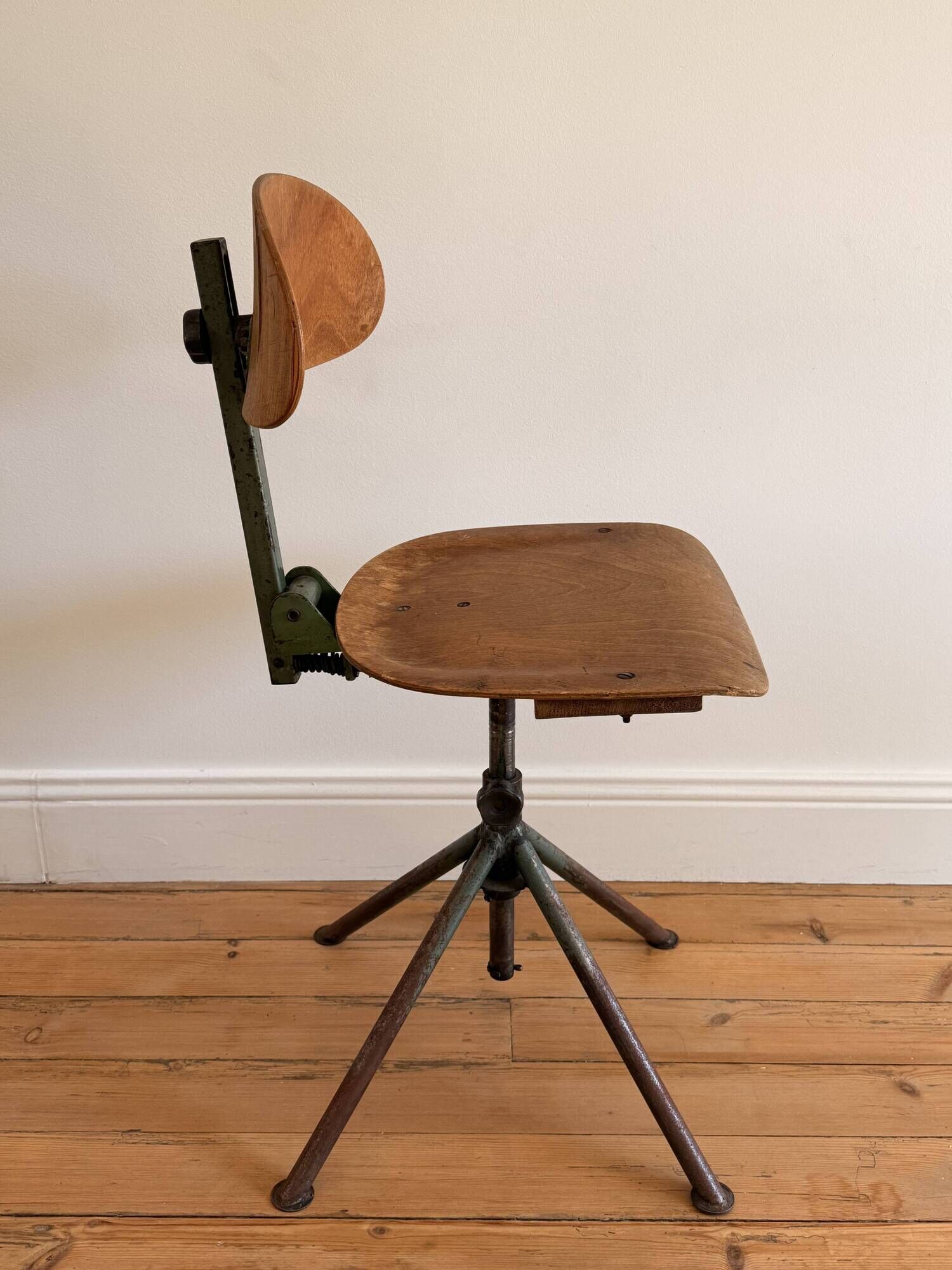 Set of 6 Antique Industrial Wooden and Metal Workshop Chairs