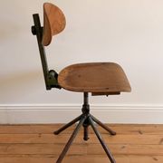 Set of 6 antique industrial workshop chairs in wood and metal.