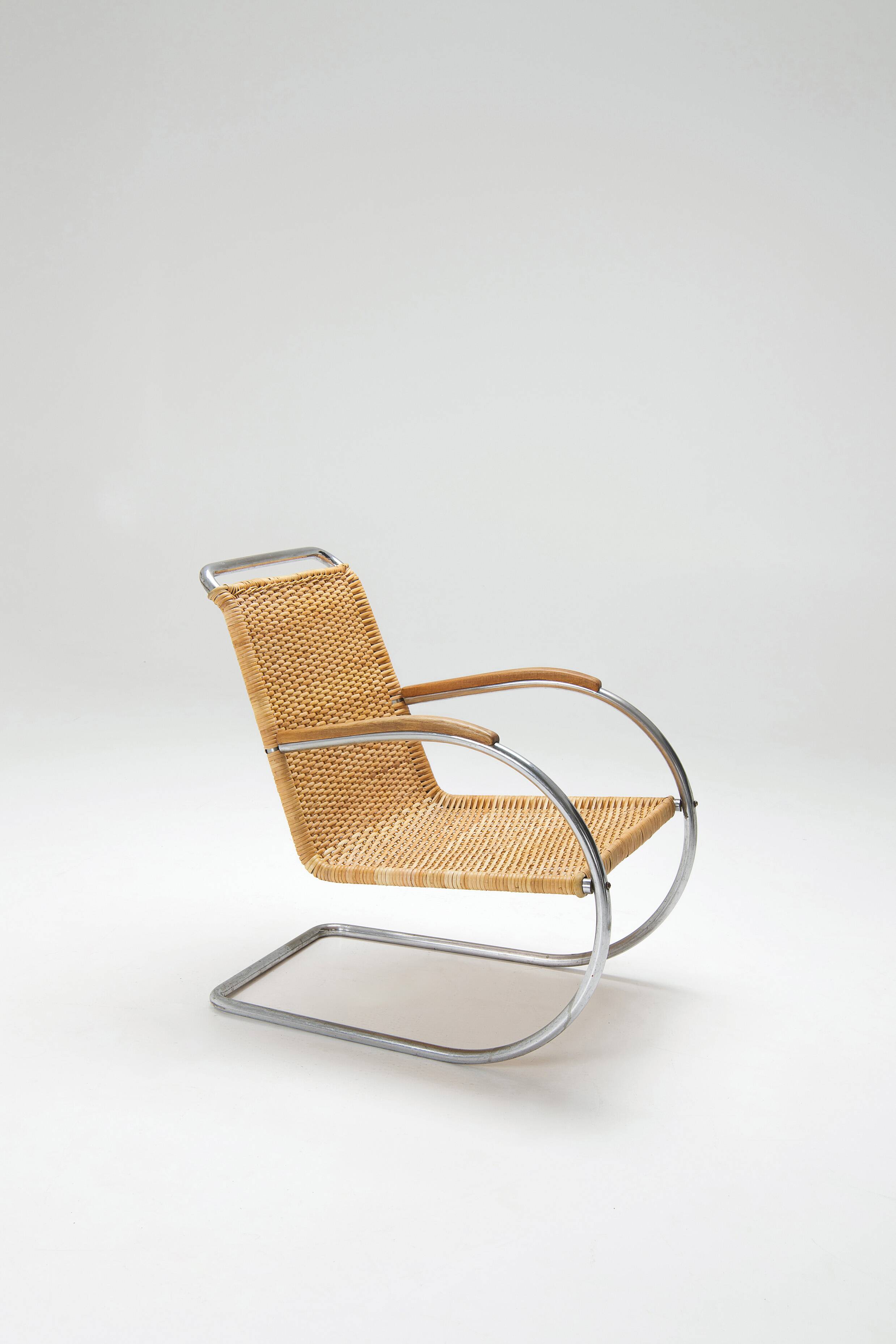 Tubular Cantilever Lounge Chair - Bas van Pelt