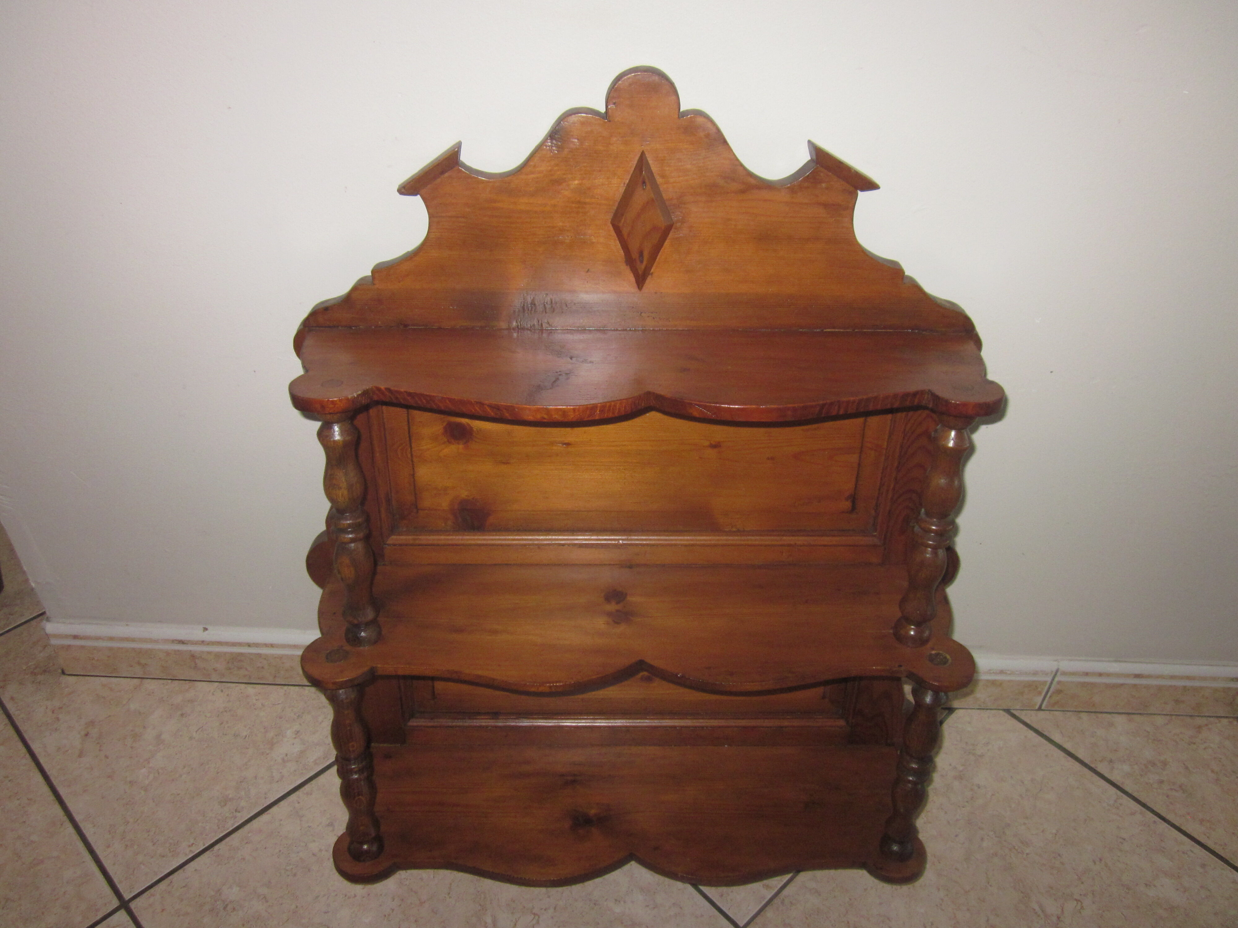 Etagere campagnarde ancienne