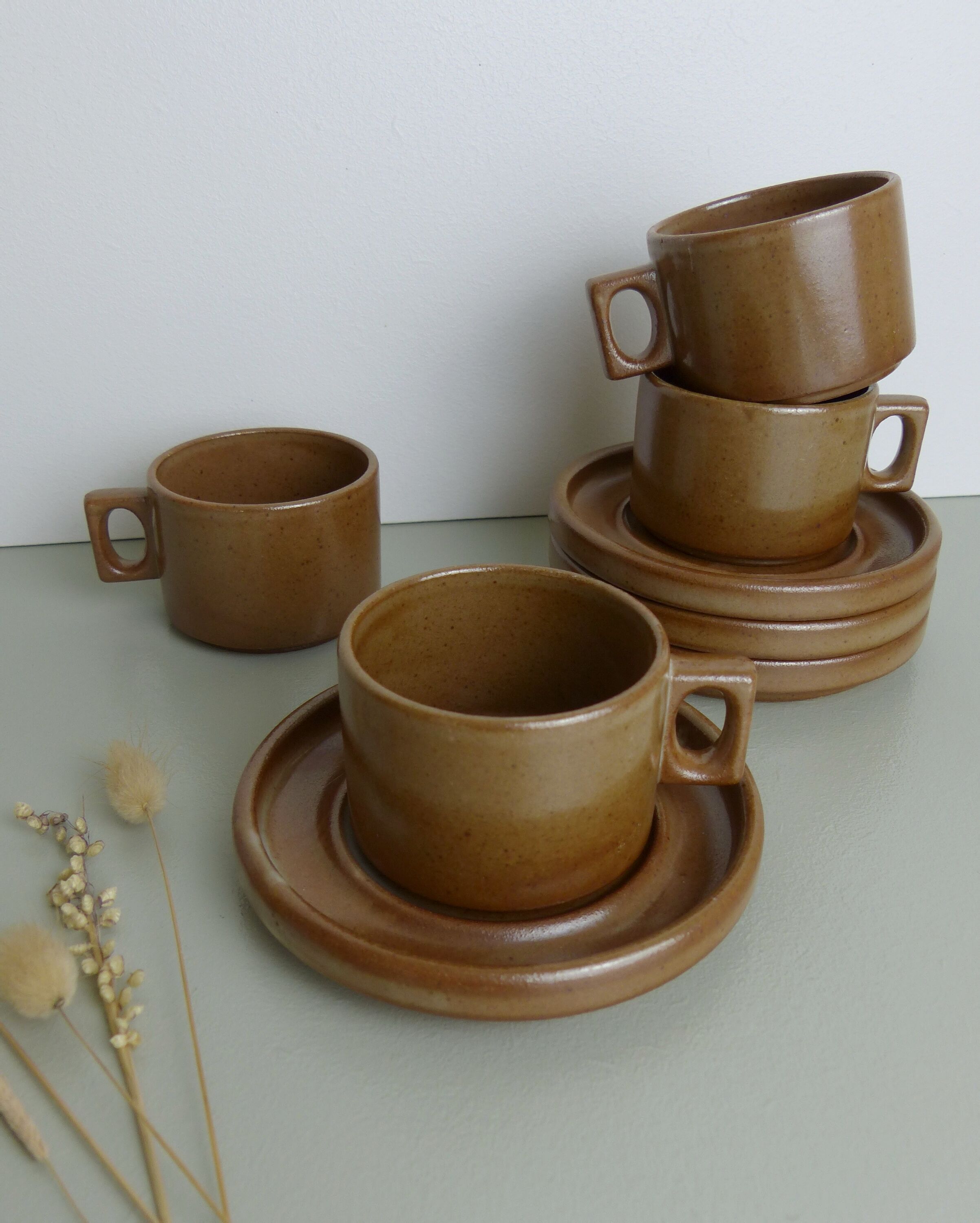 4 cups Brenne sandstone