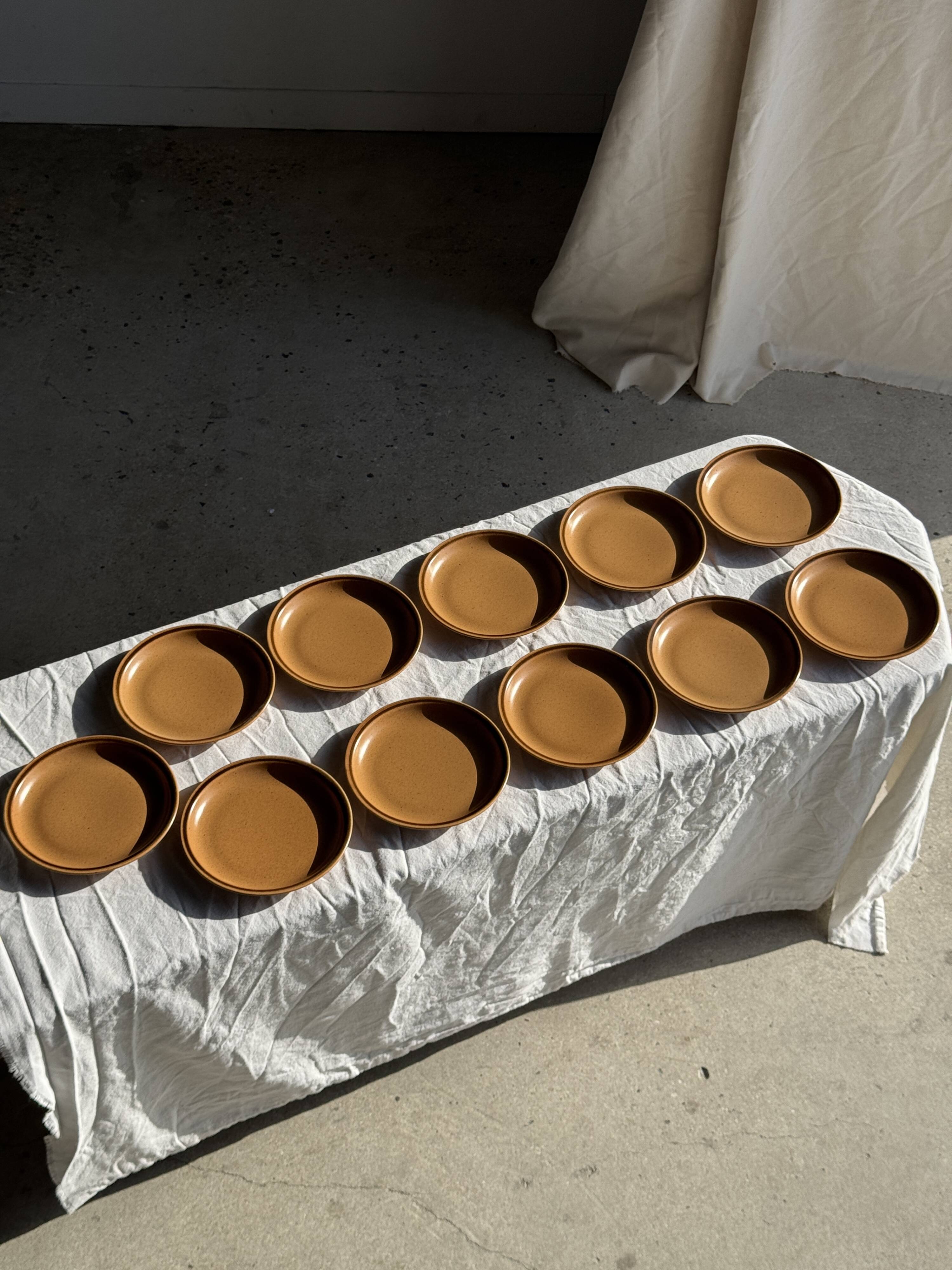 Set of 11 small dessert plates in brown-striped stoneware from Sarreguemines.