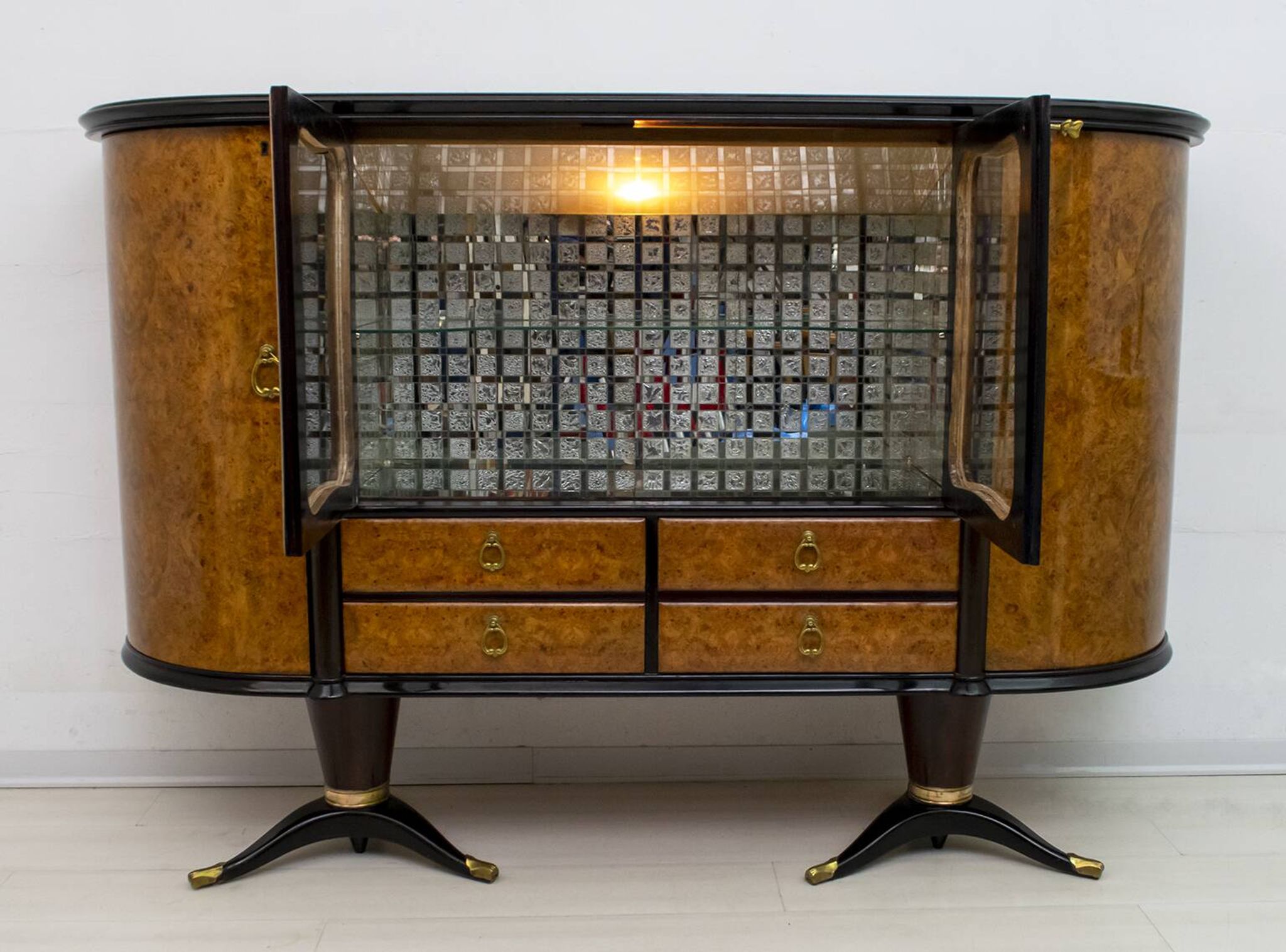 Paolo Buffa Mid-Century Modern Italian Mahogany and Walnut Bar Cabinet, 50