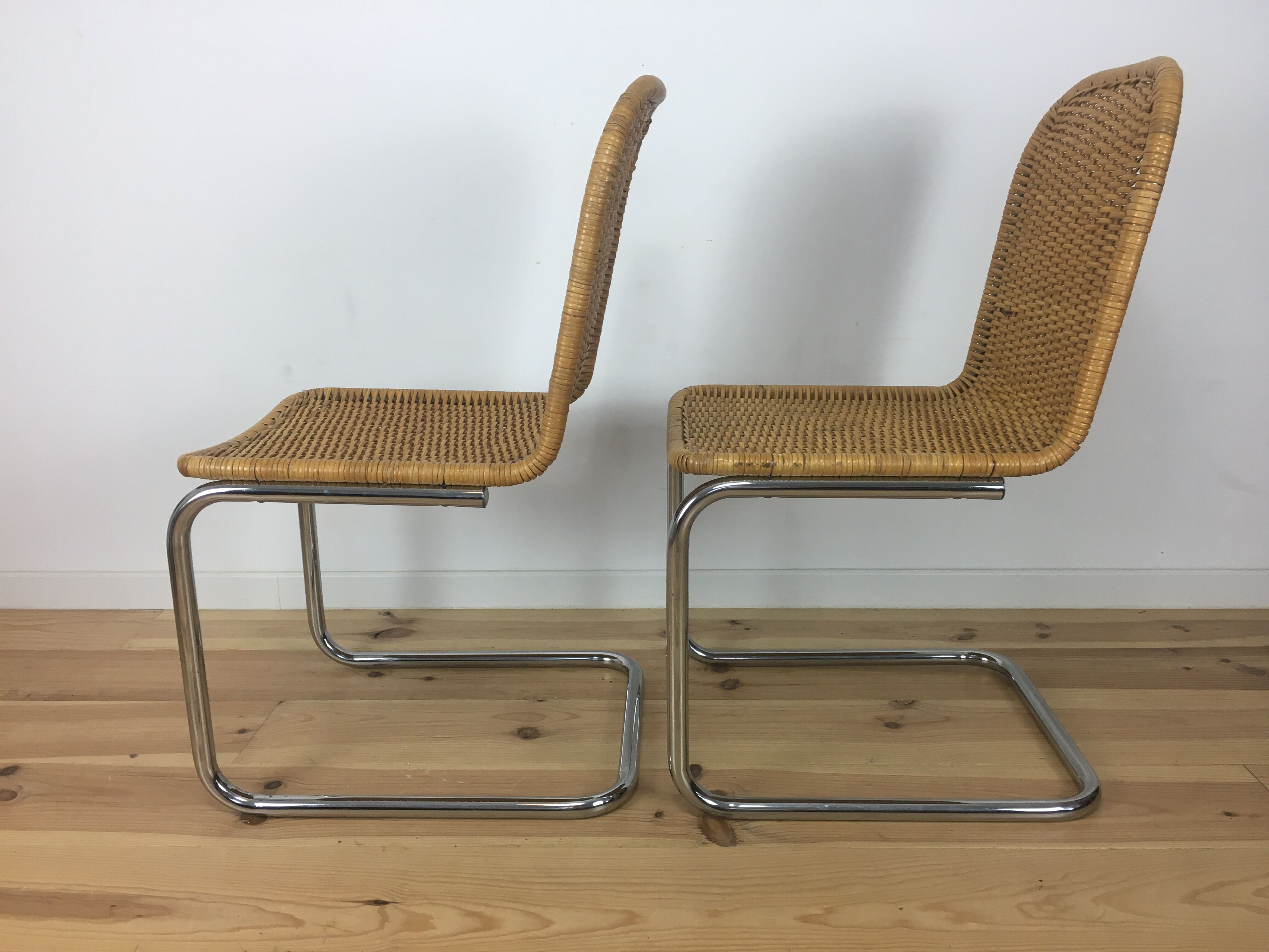 Vintage cantilever chairs in chrome and rattan