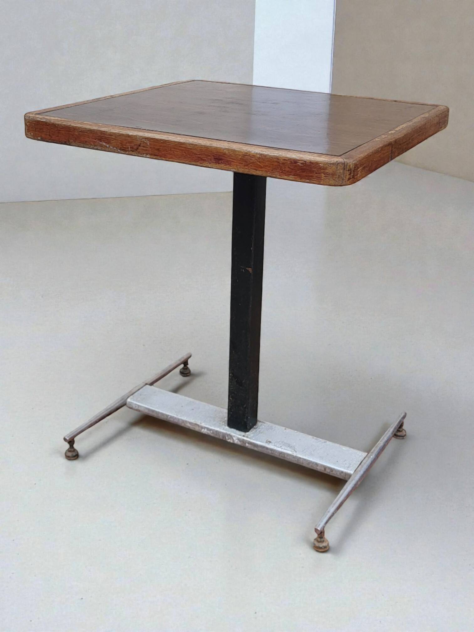 Square bistro table