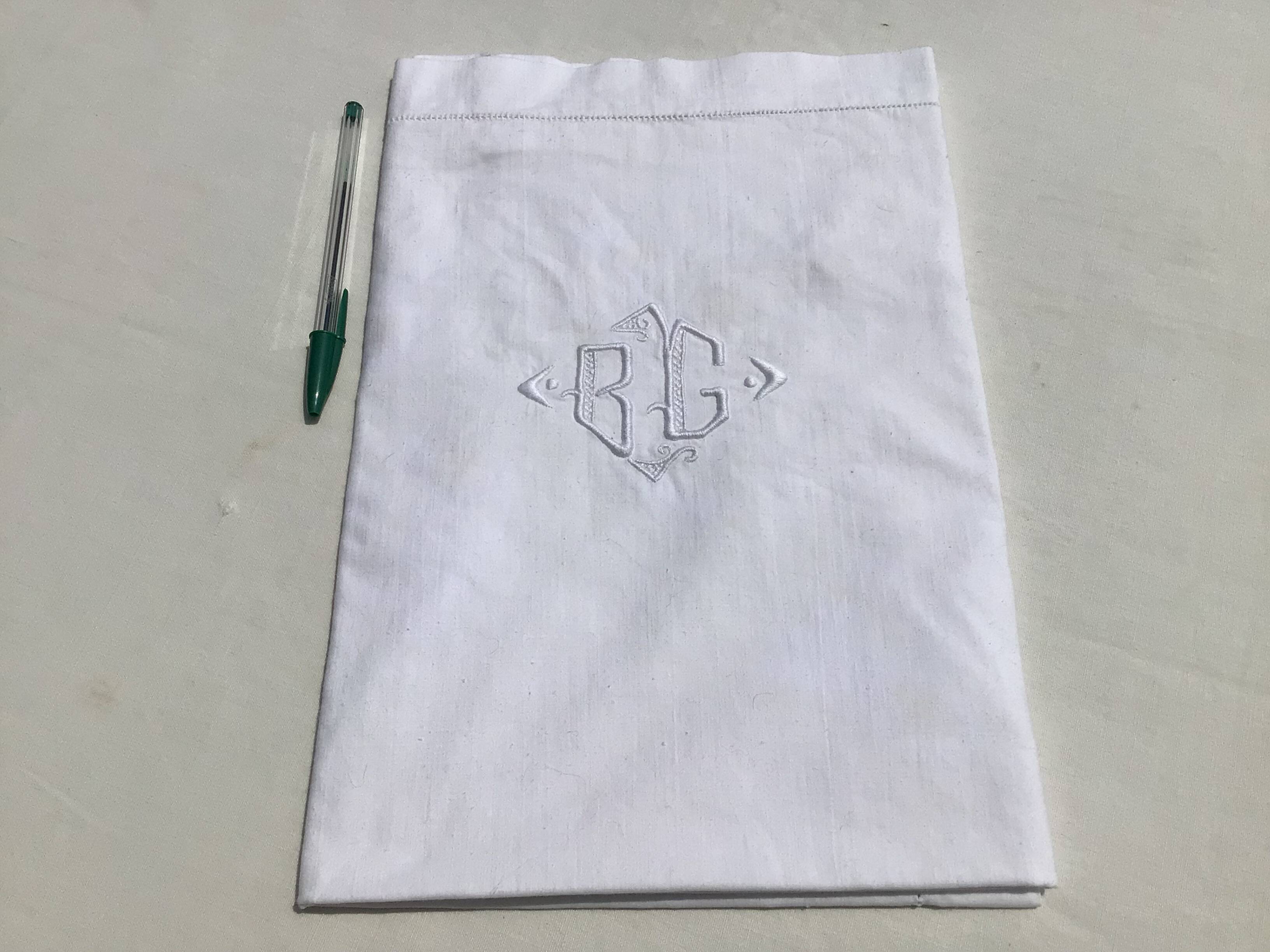 Embroidered pillowcase BG mini day mixed race