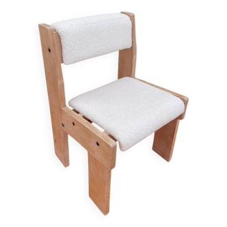 Chaise brutaliste bois et bouclette