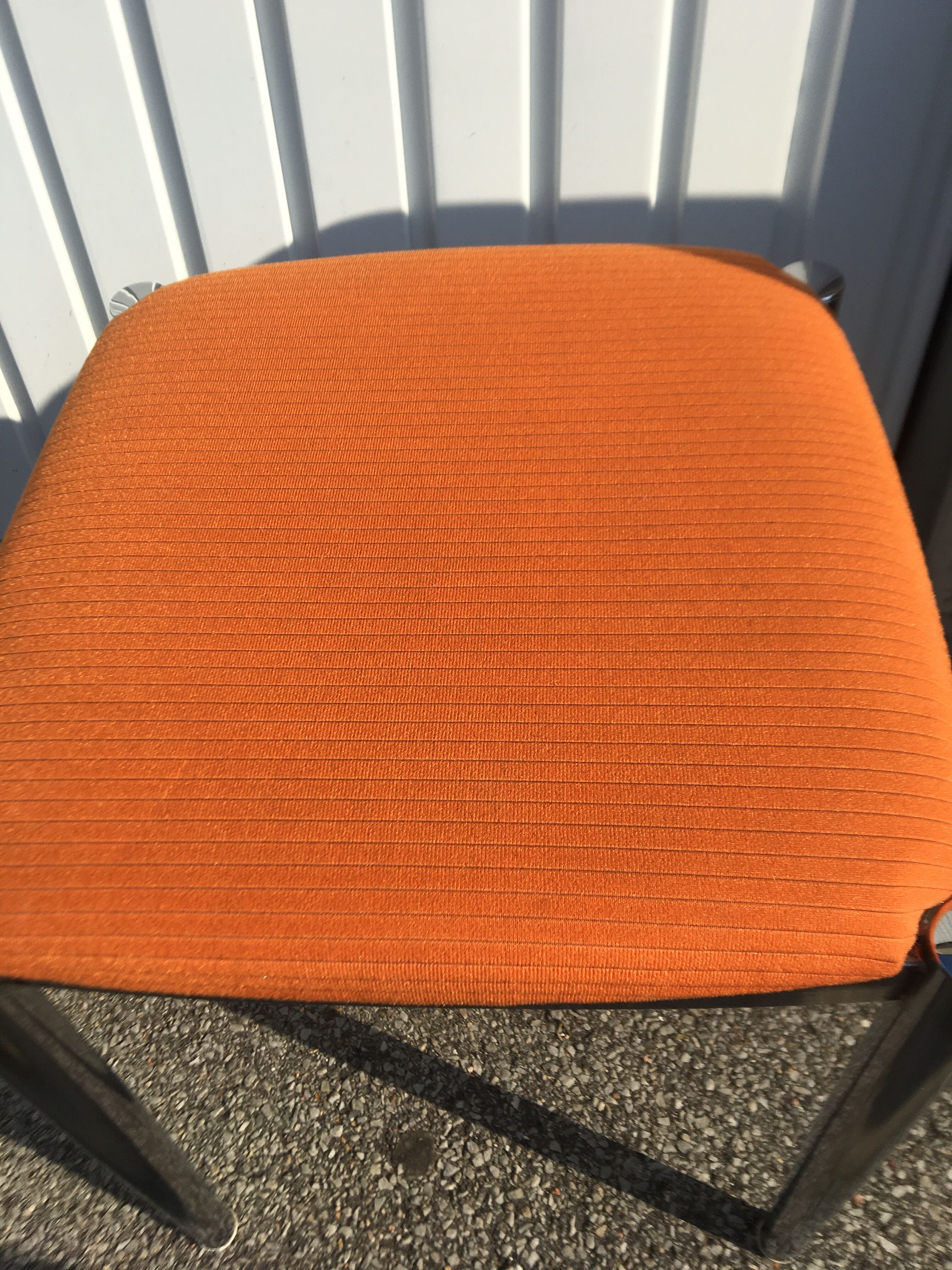 Ensemble 3 chaises acier chromé avec 1 tabouret 70’s