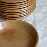 11 assiettes en grès moucheté brenne grès de france