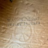 Bistro-style bench in embossed wood stamped Thonet - early 20th century