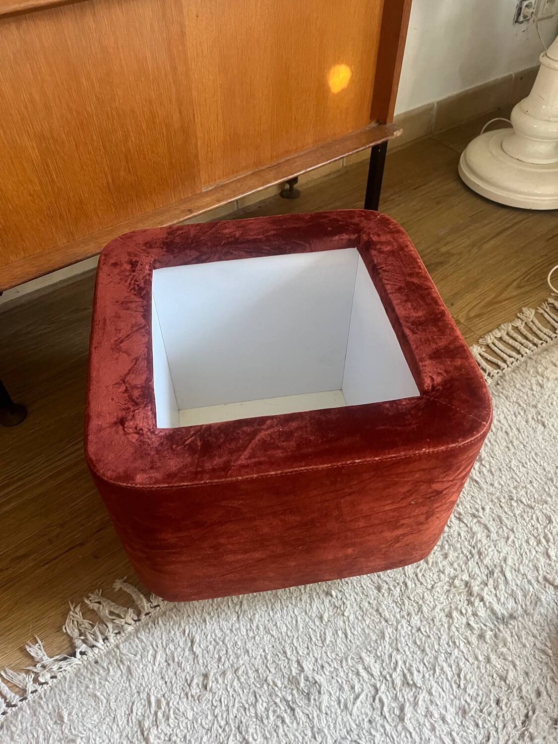 70s pouffe trunk