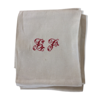 6 serviettes damassées avec monogramme rouge brodé main