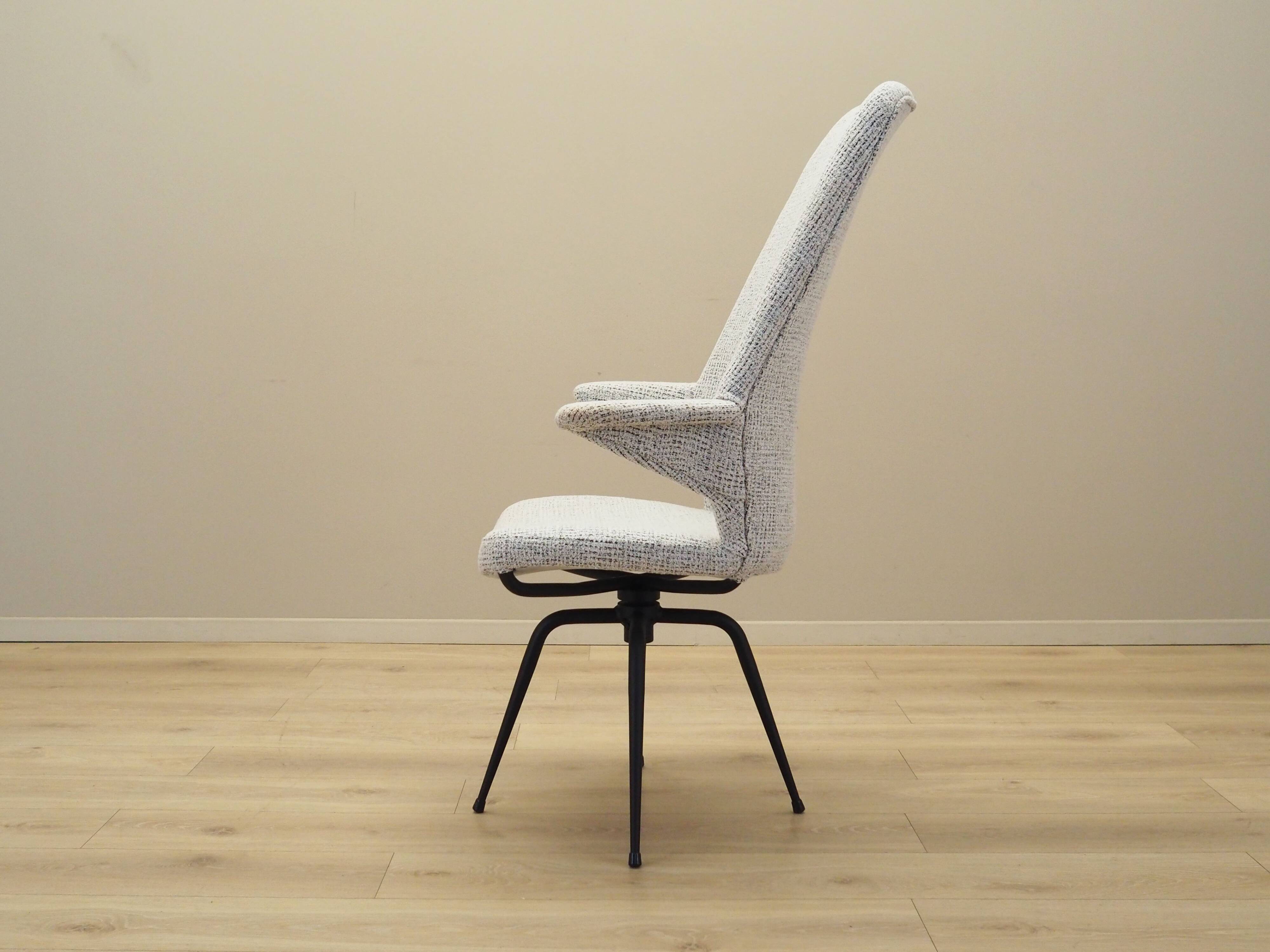 Swivel armchair, Italian design, 1970s, production: Italy